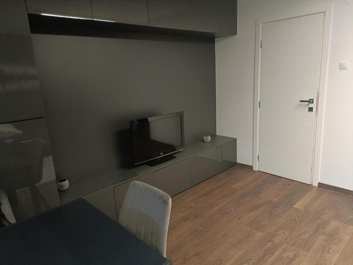 New Apartment Apartament Modern Recent Construit Modern Ujepitesu Tarsashazi Lakresz Miercurea Ciuc Zewnętrze zdjęcie